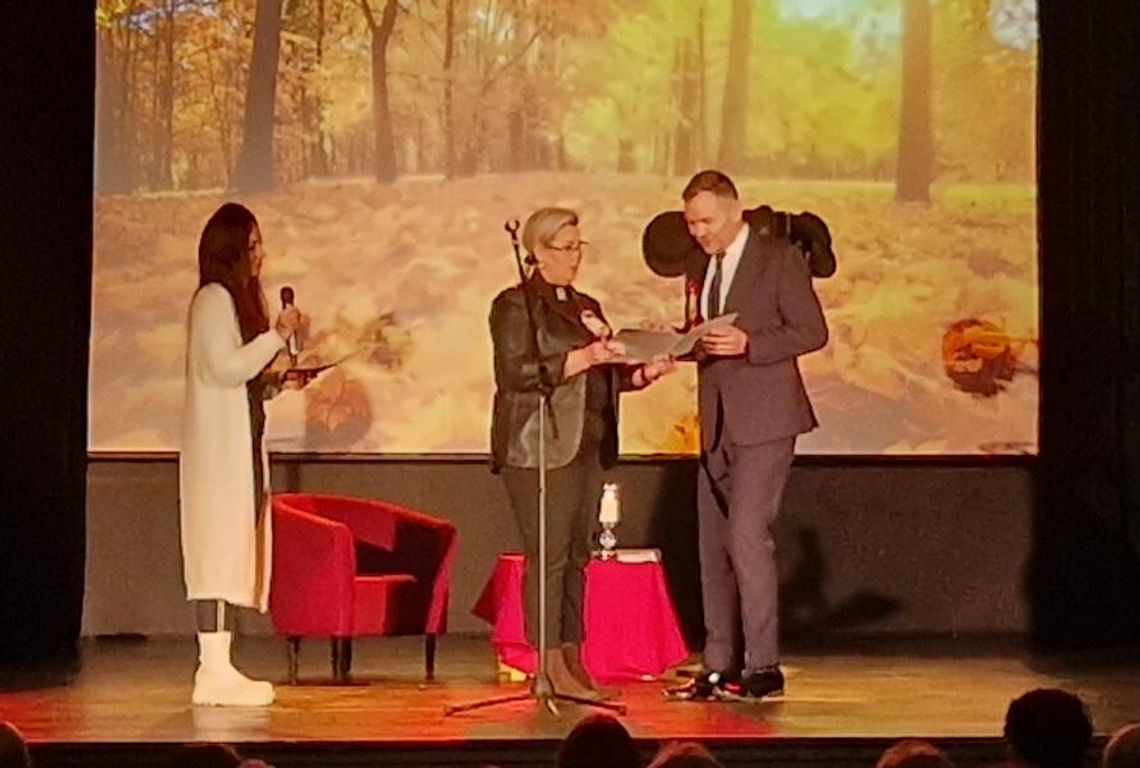 Dzień Seniora w Gryfickim Domu Kultury – święto pełne ciepła i wdzięczności