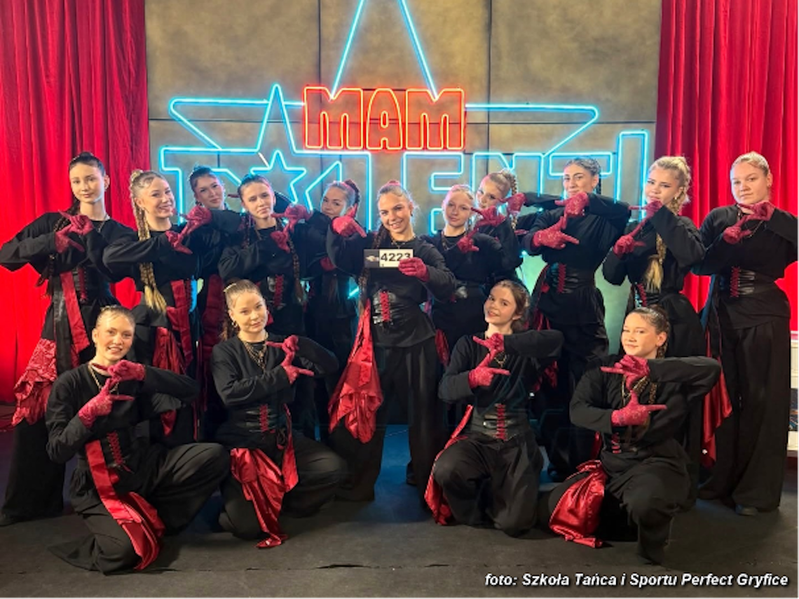 FORMACJA ZAZA Z MIESZKANKAMI GMINY KARNICE W SKŁADZIE WYSTĄPI W MAM TALENT