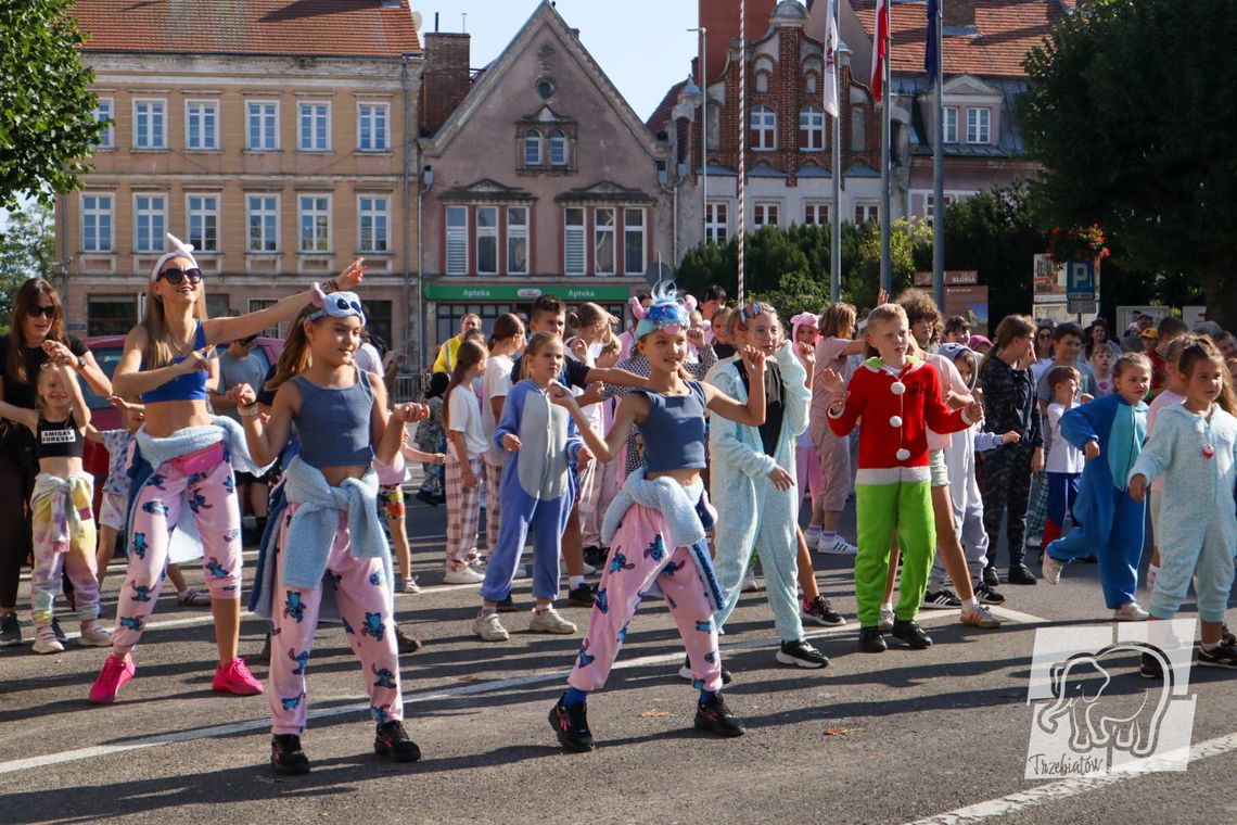 IV Trzebiatowski Bieg w Piżamach połączył zabawę z pomocą dla Helenki