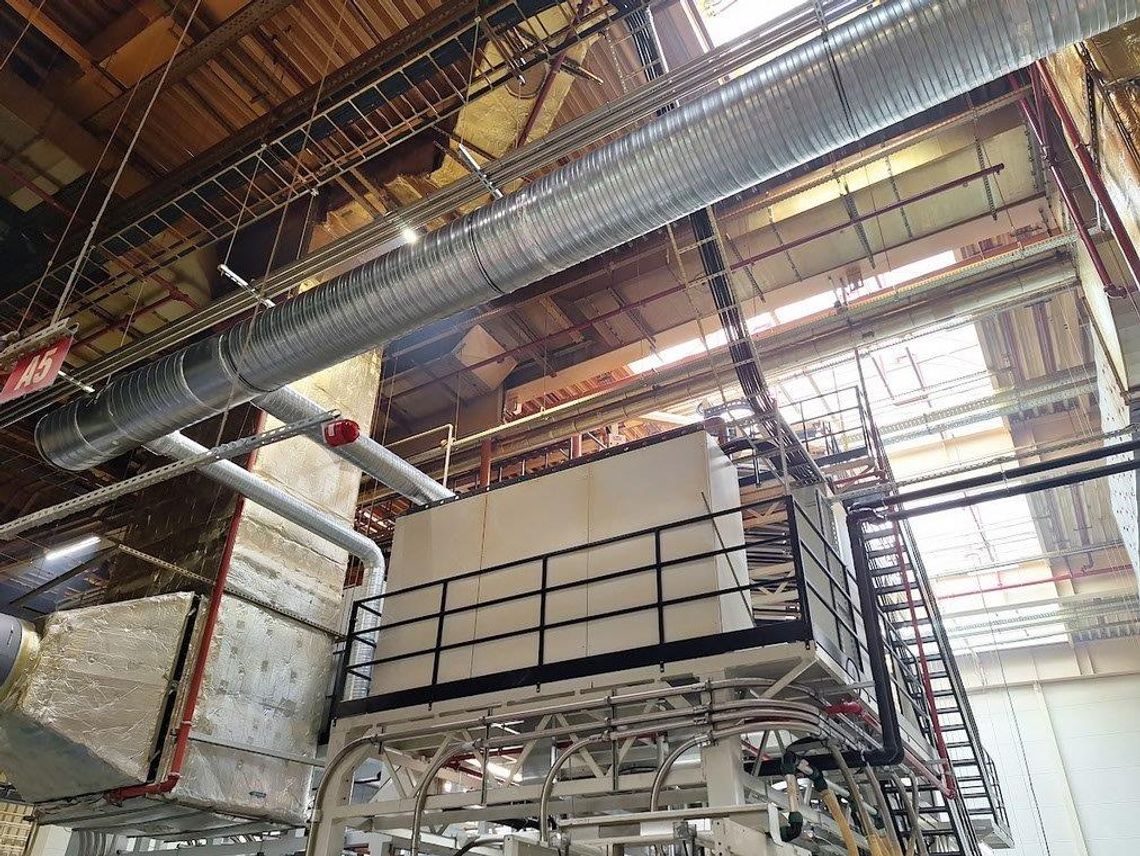 Jak chłodzić hale bez klimatyzacji i oszczędzać setki tysięcy złotych rocznie?