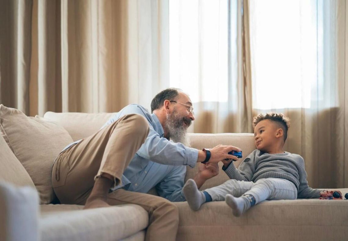 Jak przygotować się do jesieni? Zadbaj o aktywność fizyczną i odpowiednie naświetlenie