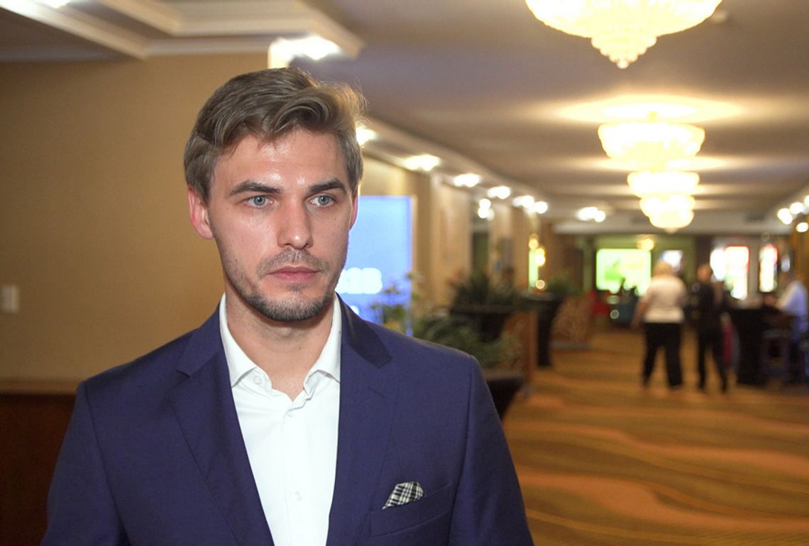 Jednorazowe opakowania z plastiku mają do 2030 roku zniknąć z lokali gastronomicznych.