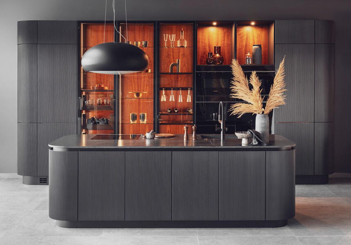 Kuchnia ciemna czy jasna? Jesień pokazuje, co działa lepiej