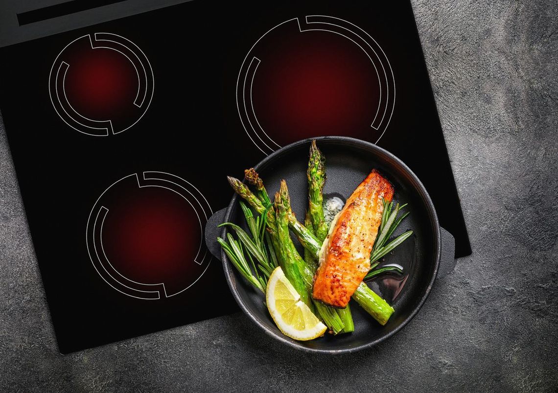 Letnia kuchnia w ogrodzie – gotuj, odpoczywaj i ciesz się chwilą