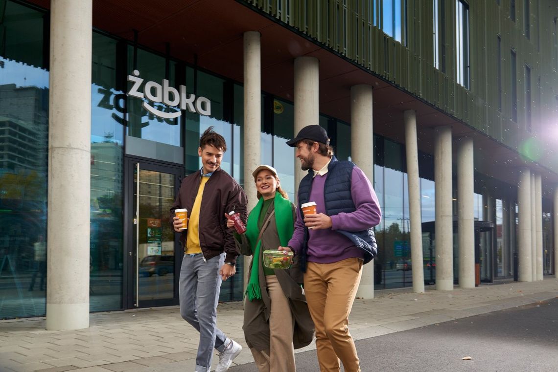 Międzynarodowy Dzień Kawy z Żabką – dziś to największa sieć kawiarni w Polsce!