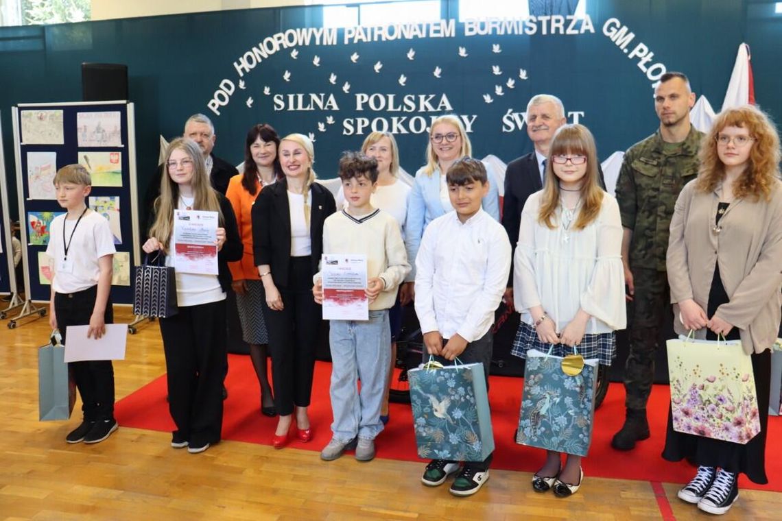 „Młodzi artyści z Powiatu Gryfickiego oddali hołd Ojczyźnie w konkursie „Silna Polska – Spokojny Świat”