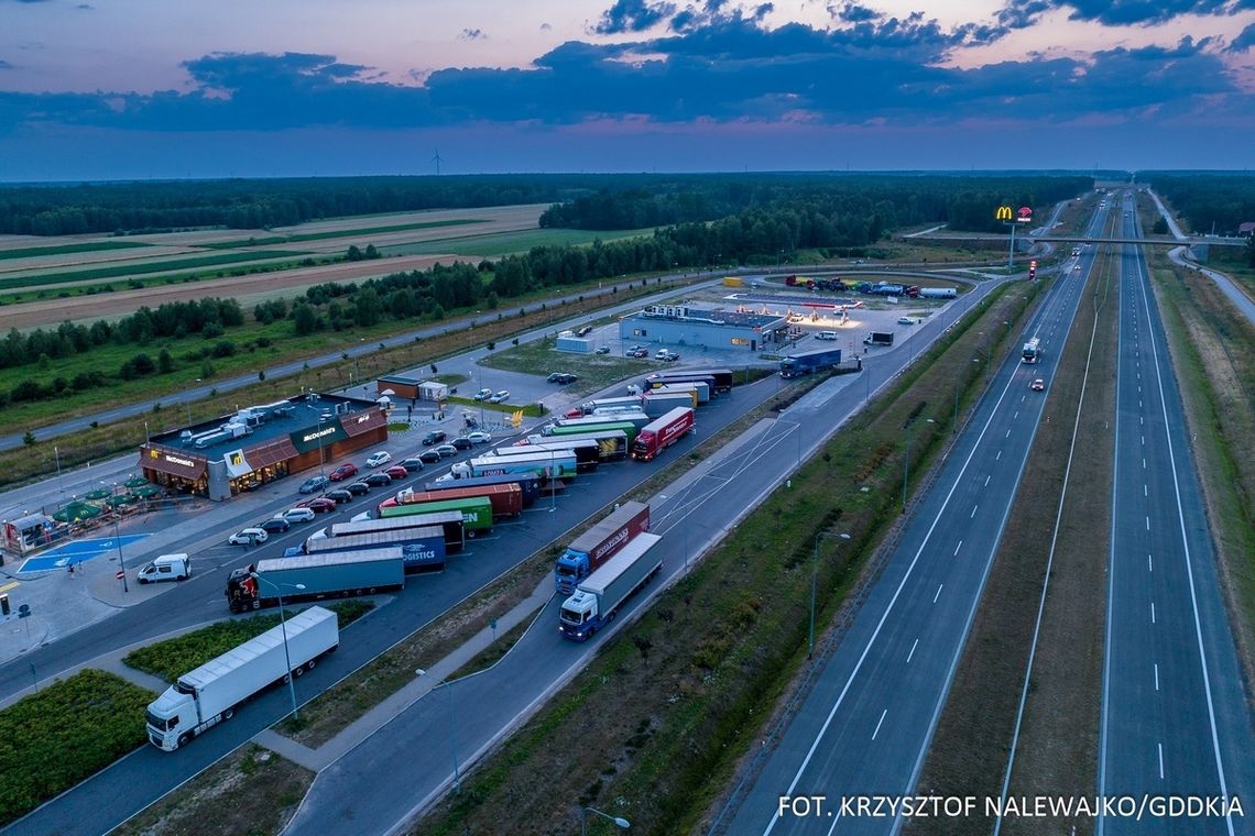 MOP jako infrastruktura dla podróżnych na drogach szybkiego ruchu - gdzie zatankujesz i zjesz