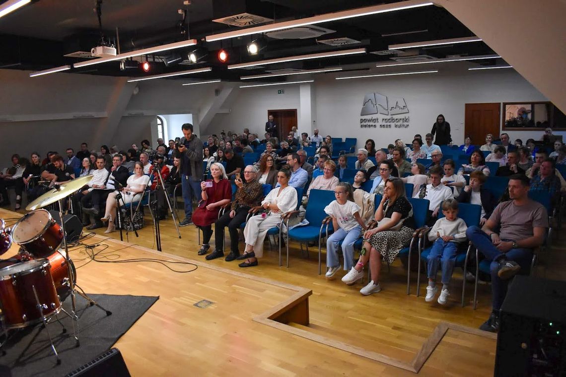 Muzyczny wieczór pełen wzruszeń, czyli Koncert z okazji Dnia Matki na Zamku Piastowskim