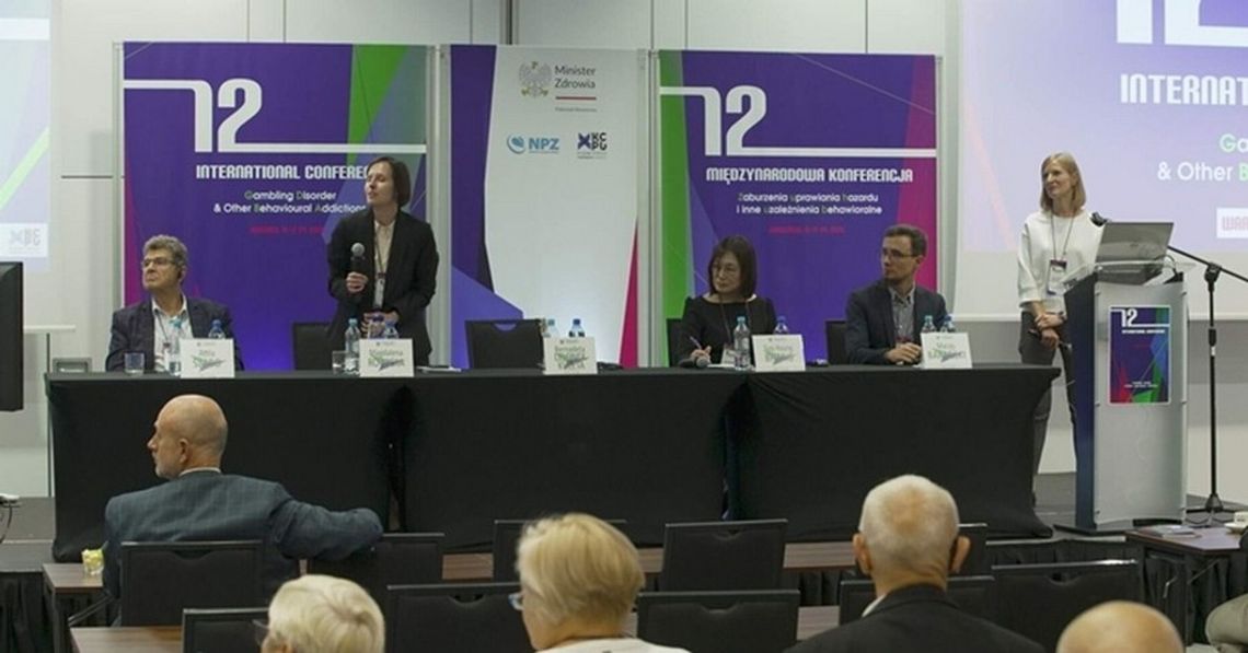 Nadmierne używanie przez dzieci smartfonów osłabia ich zdrowie fizyczne, rozwój emocjonalny i umiejętność uczenia się