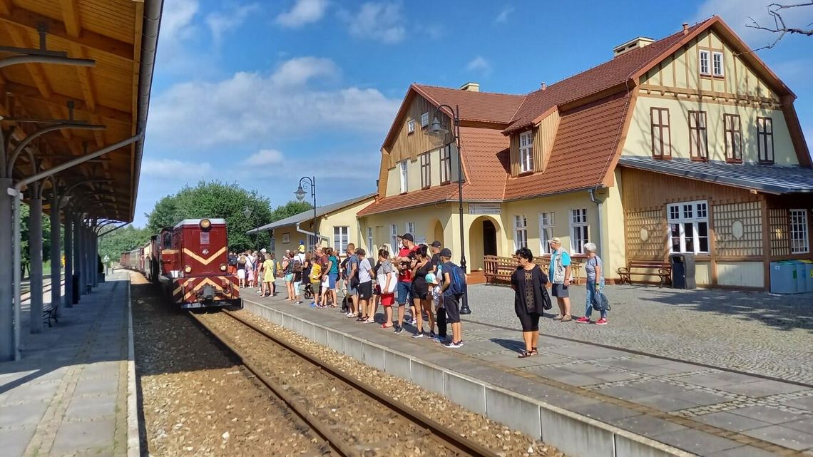 Nadmorska kolejka zaprasza na jesienne przejażdżki