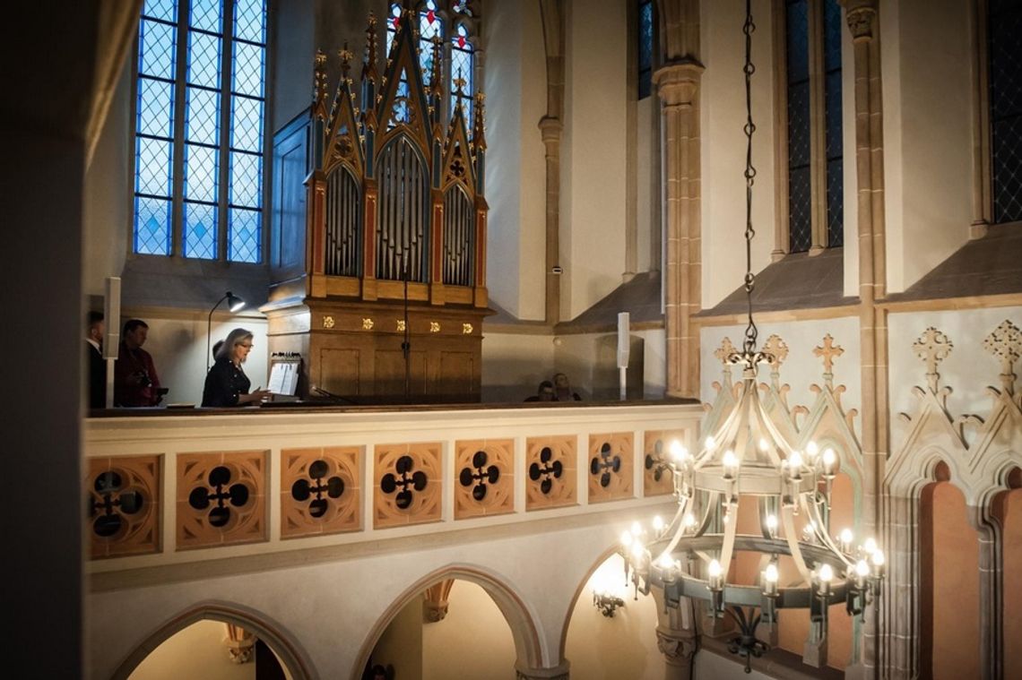 Niedzielna Msza Święta w kaplicy zamkowej z koncertem organowym