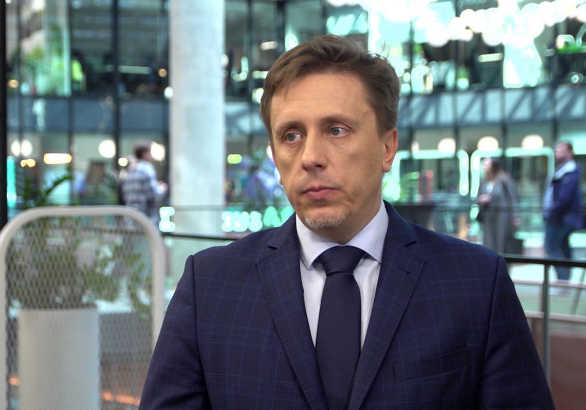 Niektóre państwa członkowskie mają dużą skłonność do nadregulacji prawa unijnego. Bariery wewnątrz Unii mają efekt podobny do wysokich ceł