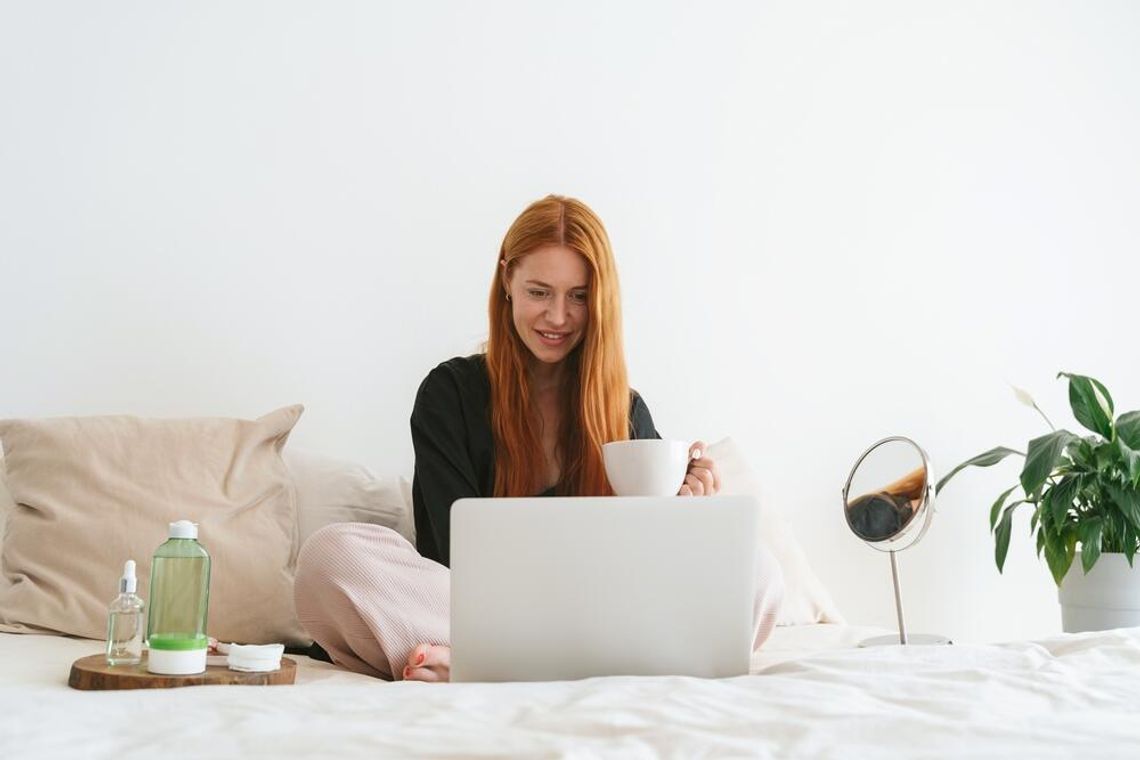 Nowa platforma zakupowa Rosa24.pl wchodzi na rynek – stawia na logistykę, dostępność i komfort klienta