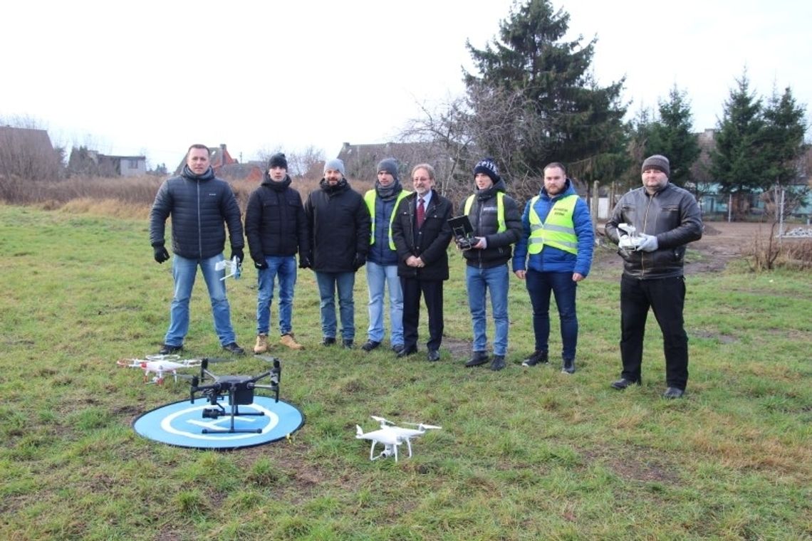 Nowoczesny dron w służbie policji, straży pożarnej i formacji OC w powiecie gryfickim