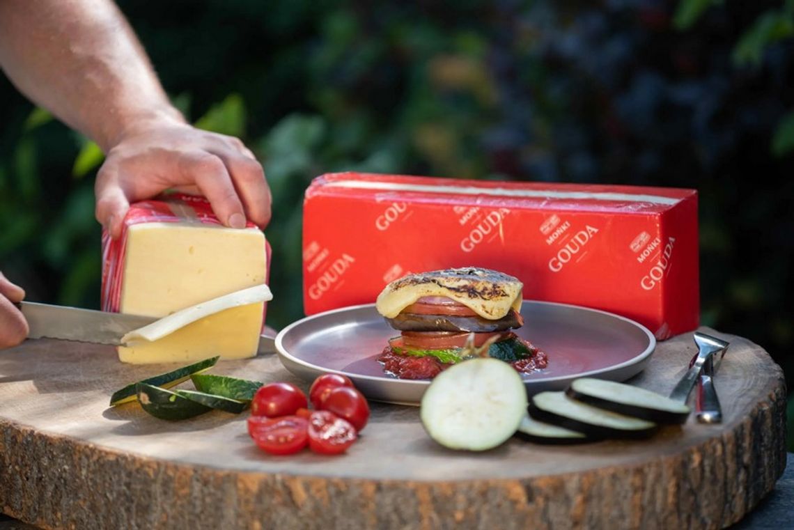 Od mocnych kości po lepszy humor – czy znasz wszystkie korzyści z jedzenia sera żółtego?