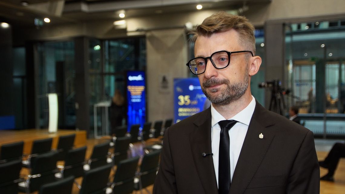 OKI mają zachęcić Polaków do inwestowania. W ciągu trzech lat nowe konta może otworzyć ponad 2 mln osób OKI mają zachęcić Polaków do inwestowania. W ciągu trzech lat nowe konta może otworzyć ponad 2 mln osób