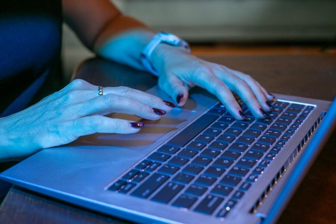 Oszustwa telefoniczne w Polsce kwitną. Jak rozpoznać podejrzany numer