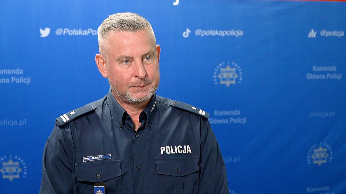 Pierwsze efekty nowych przepisów widoczne na drogach. Coraz więcej dzieci jeździ na rowerach i hulajnogach w kaskach Pierwsze efekty nowych przepisów widoczne na drogach. Coraz więcej dzieci jeździ na rowerach i hulajnogach w kaskach