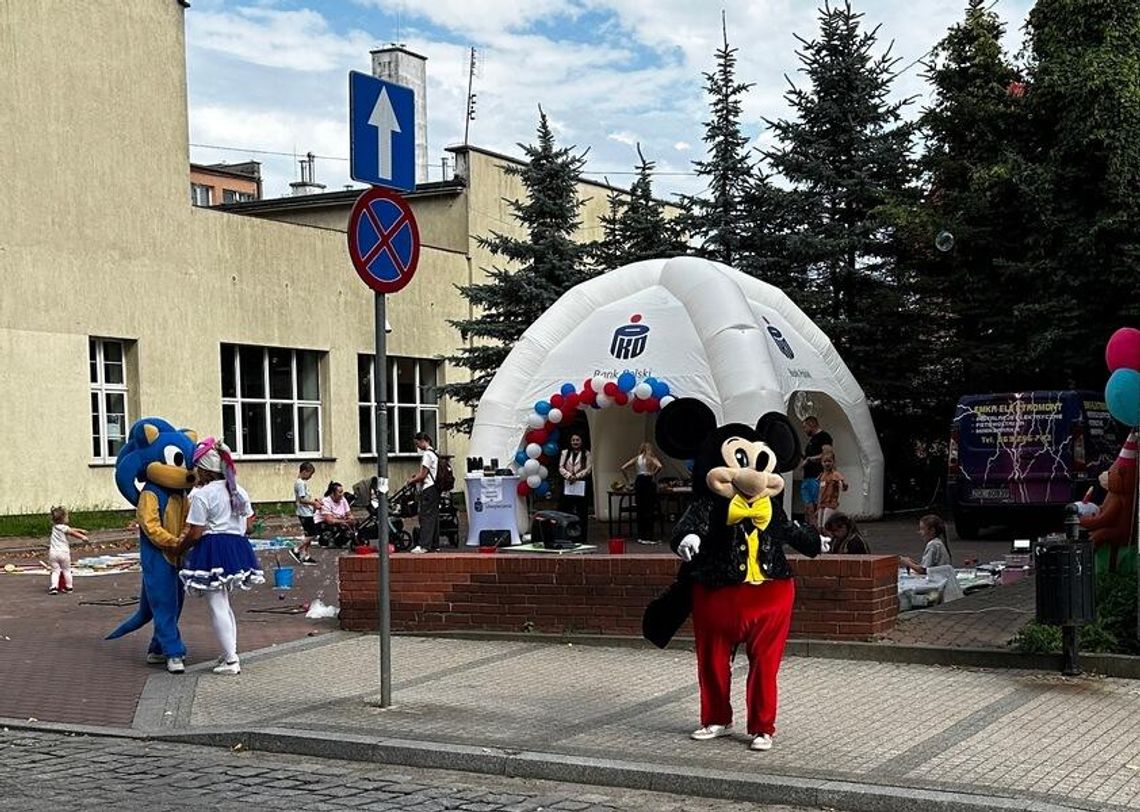 Piknik Edukacji Finansowej w Gryficach: Jak PKO BP Inspirował Młode Pokolenie do Myślenia o Finansach