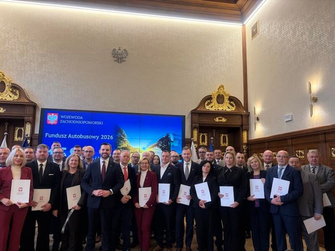 Podpisanie Umowy Na Dofinansowanie Transportu Publicznego W Gminie Gryfice Podpisanie Umowy Na Dofinansowanie Transportu Publicznego W Gminie Gryfice