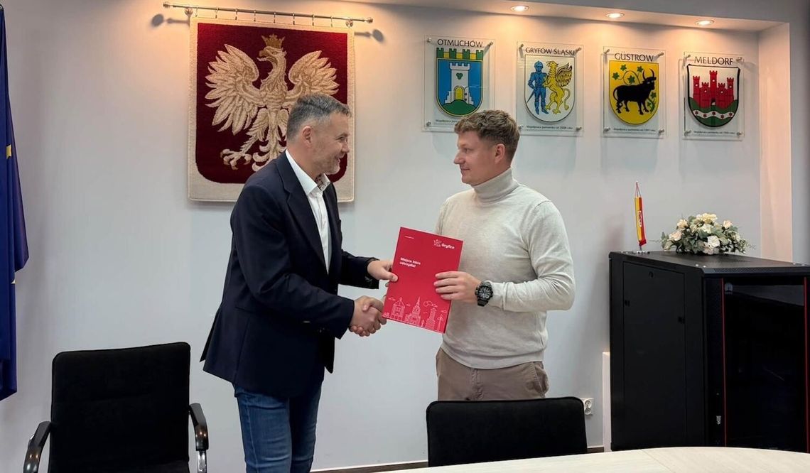 Podpisano umowę na remont magazynów przy ul. Wiejskiej w Gryficach Podpisano umowę na remont magazynów przy ul. Wiejskiej w Gryficach