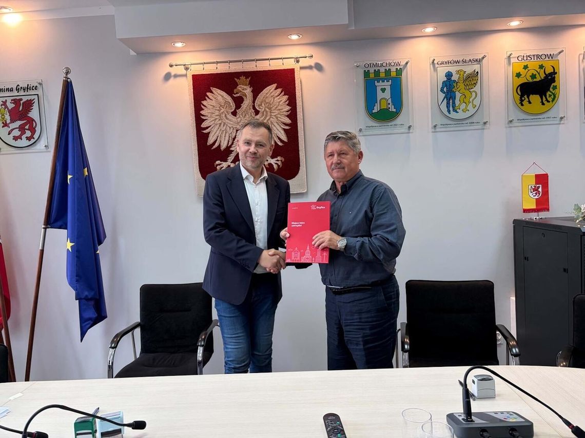 Podpisano umowę na rozbudowę kanalizacji i sieci wodociągowej w Gryficach