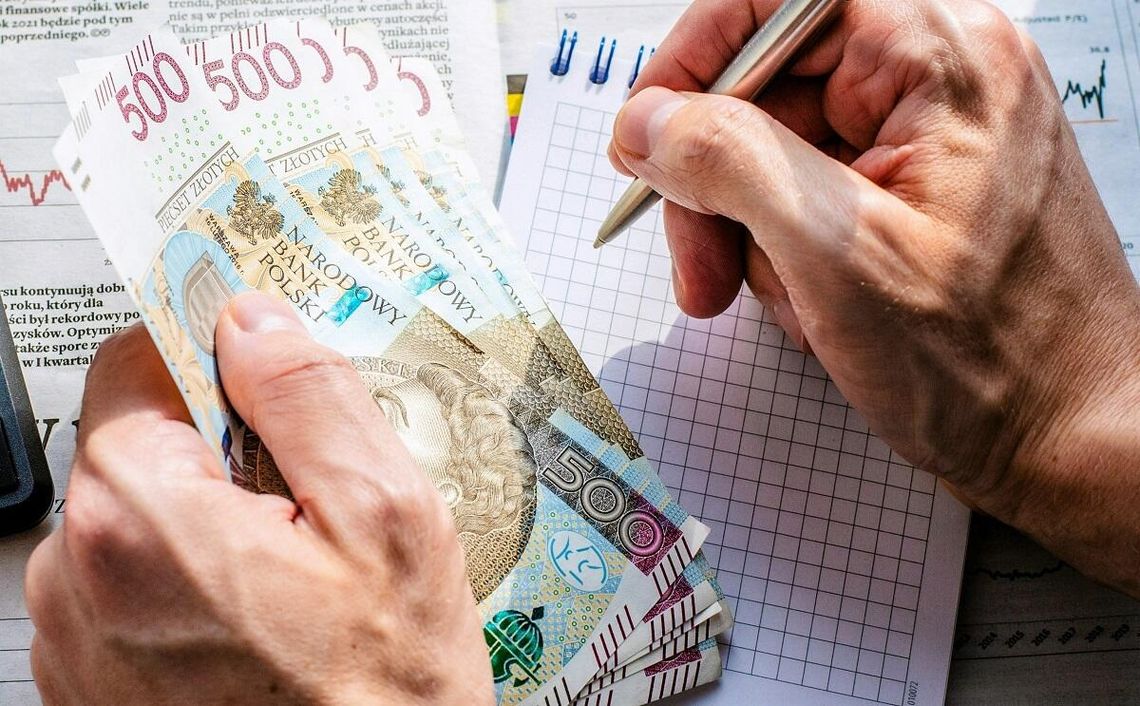 Polacy znowu oszczędzają na świętach. Na wszystkim po trochu, ale zwłaszcza na art. spożywczych i alkoholu