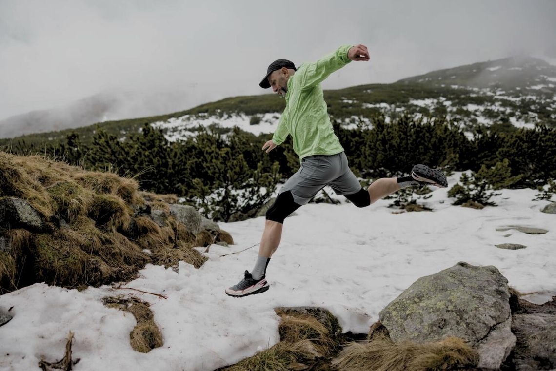 Polak podejmuje jedno z najtrudniejszych wyzwań biegowych świata. Jakub Szczepański chce jako pierwszy pokonać Great Himalaya Trail - High Route