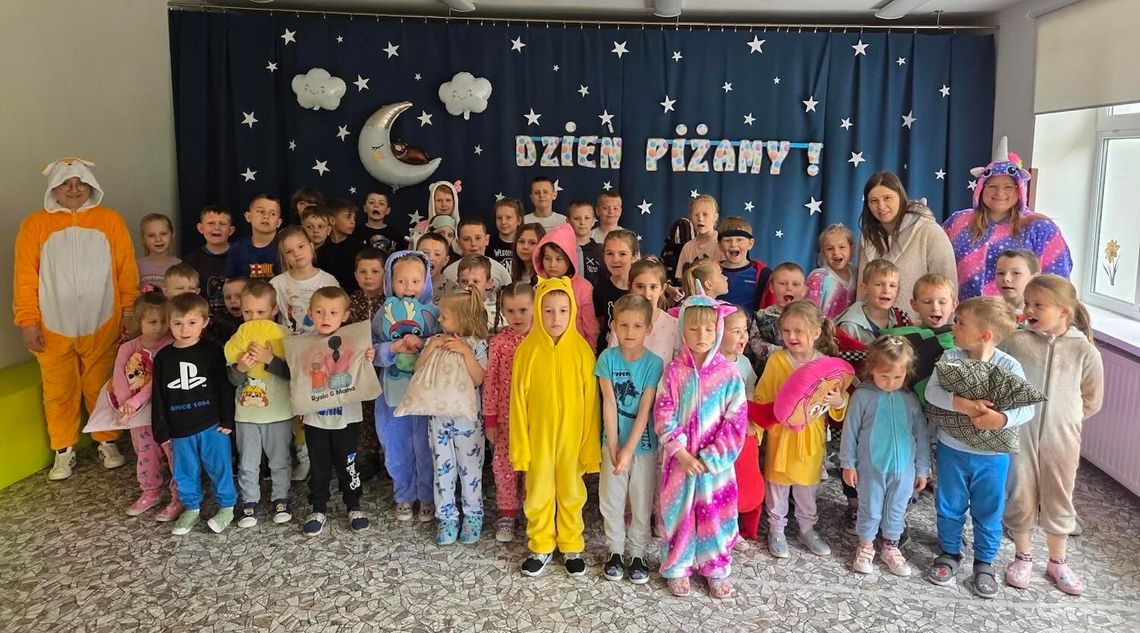 SP Modlimowo, OSP Płoty i OPS Płoty w piżamach wspierają akcję "Uśmiech dla Onkologii"