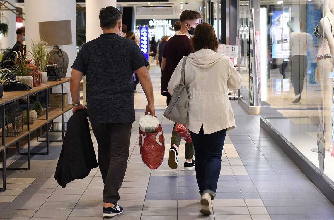 Spadki ruchu i liczby klientów w galeriach i centrach handlowych. Branża po trzech kwartałach na minusie