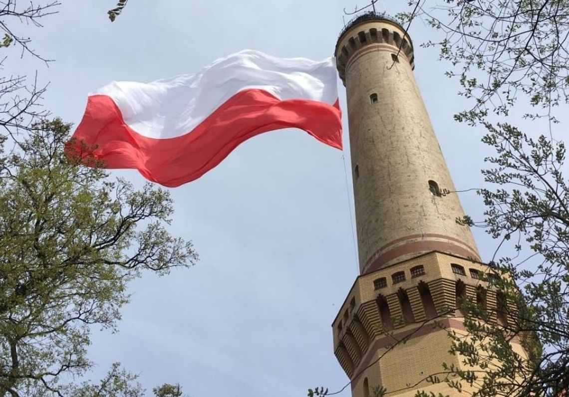 Świnoujście: Zabytki umierają za ogrodzeniem. Trzeci rok bez dostępu do Twierdzy i Latarni Morskiej