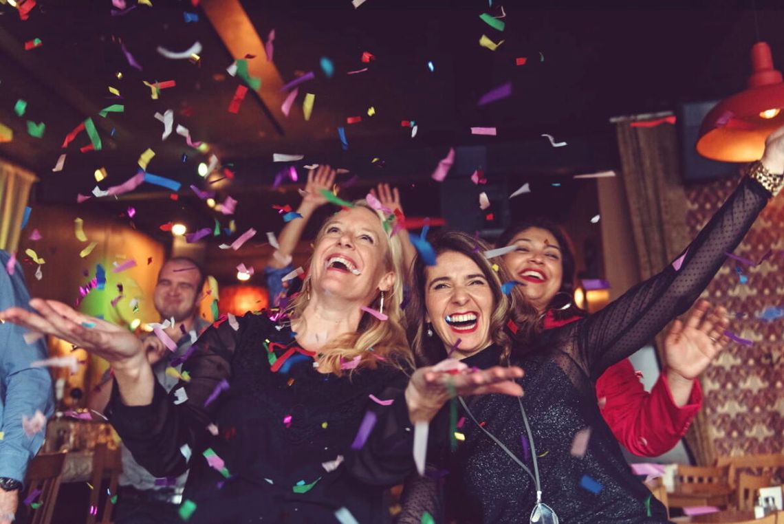 Sylwester w domu – inspiracje dla pary i dla rodziny z przyjaciółmi Sylwester w domu – inspiracje dla pary i dla rodziny z przyjaciółmi