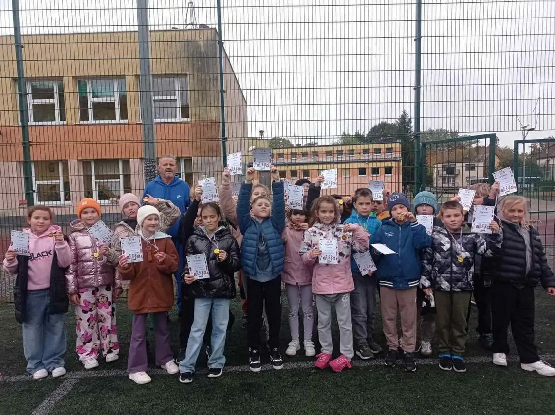 Tor Pewności Siebie – sportowa zabawa na Orliku