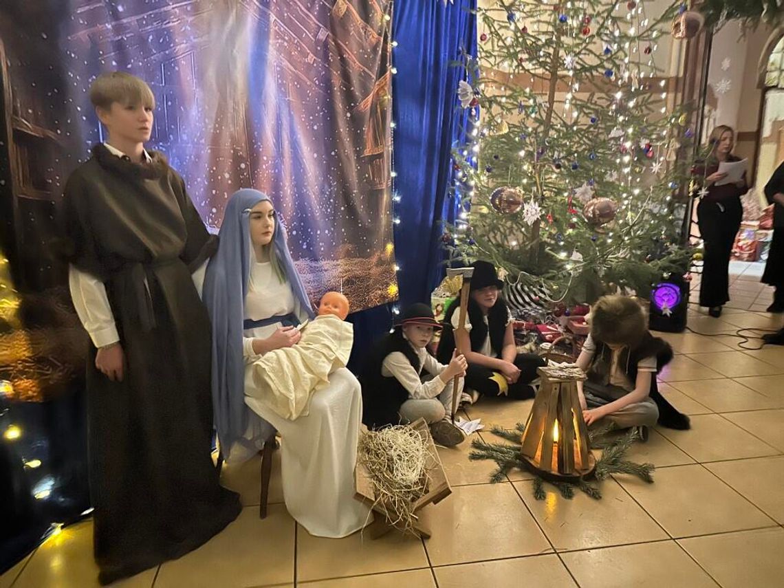 Tradycyjne Jasełka w Młodzieżowym Ośrodku Socjoterapii w Waniorowie Tradycyjne Jasełka w Młodzieżowym Ośrodku Socjoterapii w Waniorowie