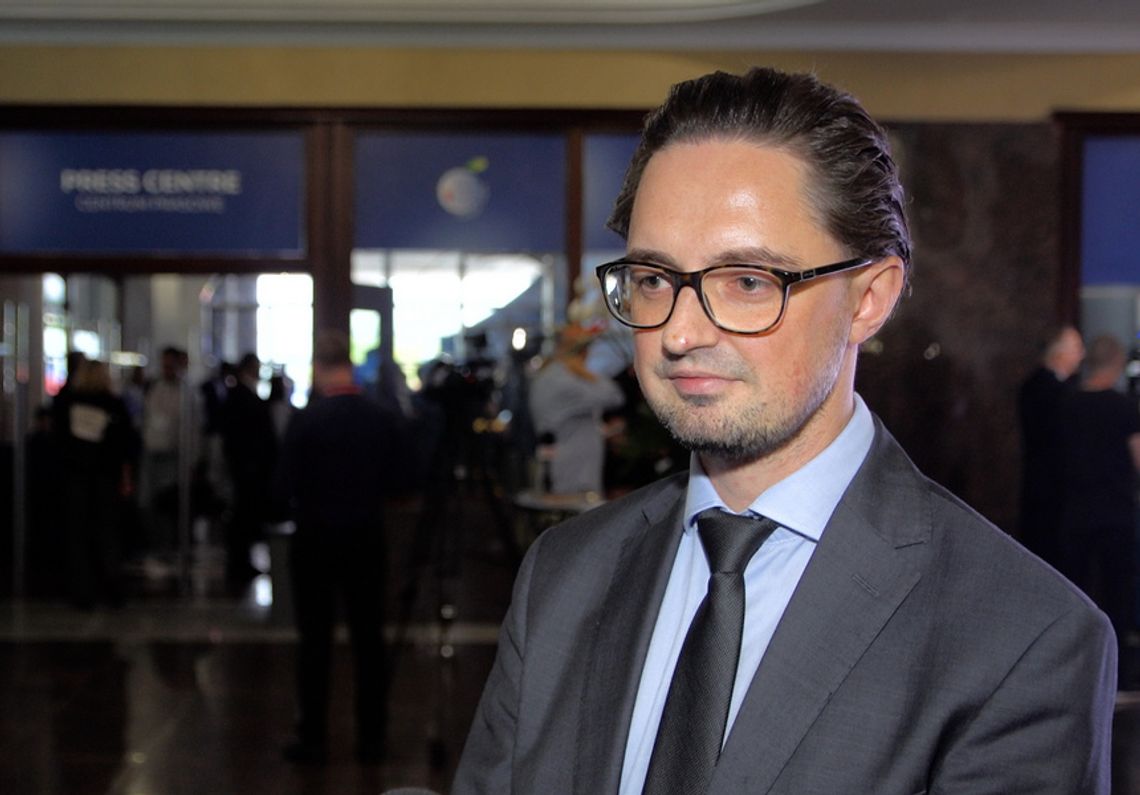 Transformacja energetyczna przekłada się na wzrost gospodarczy w Polsce. Przejście na odnawialne źródła energii nie może być zbyt szybkie