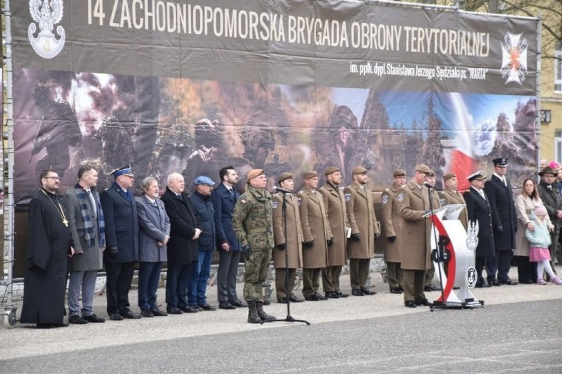 Uroczysta przysięga wojskowa żołnierzy WOT