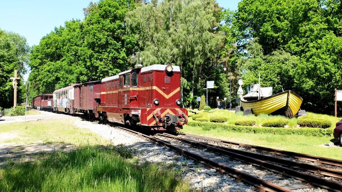 Wiosna z nadmorską wąskotorówką