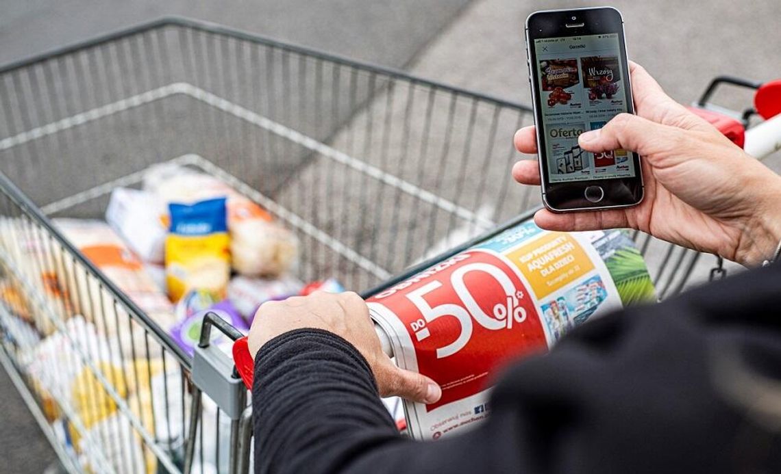 Wojna cenowa i spadek inflacji wymusiły nową strategię. Sklepy robią coraz więcej akcji promocyjnych