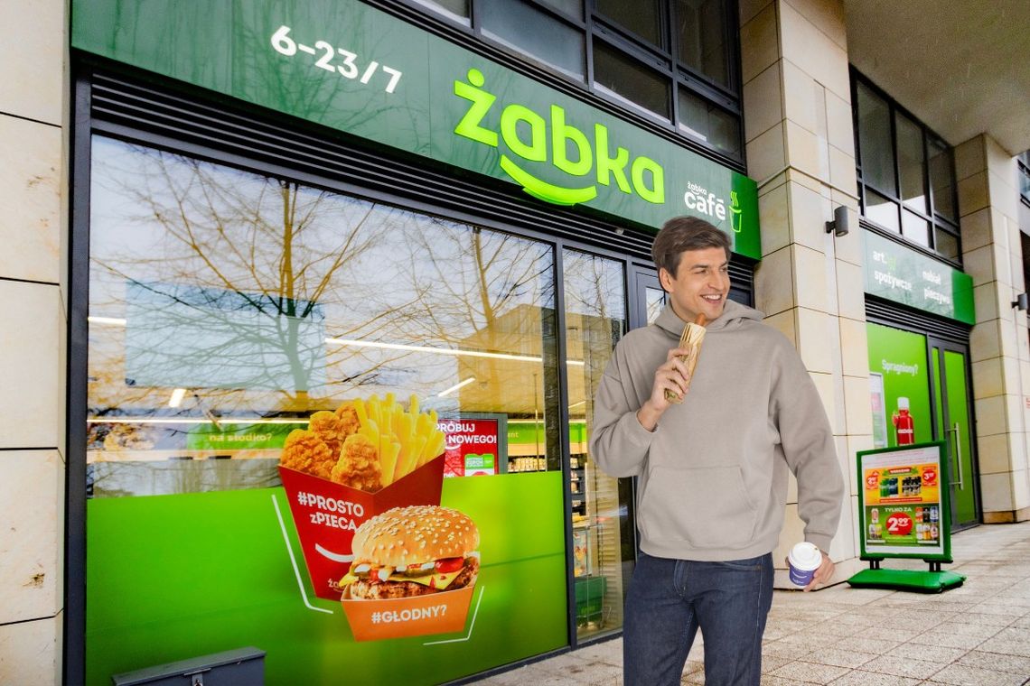 Żabka serwuje hot dogi w pakiecie. Użytkownicy aplikacji zapłacą mniej!