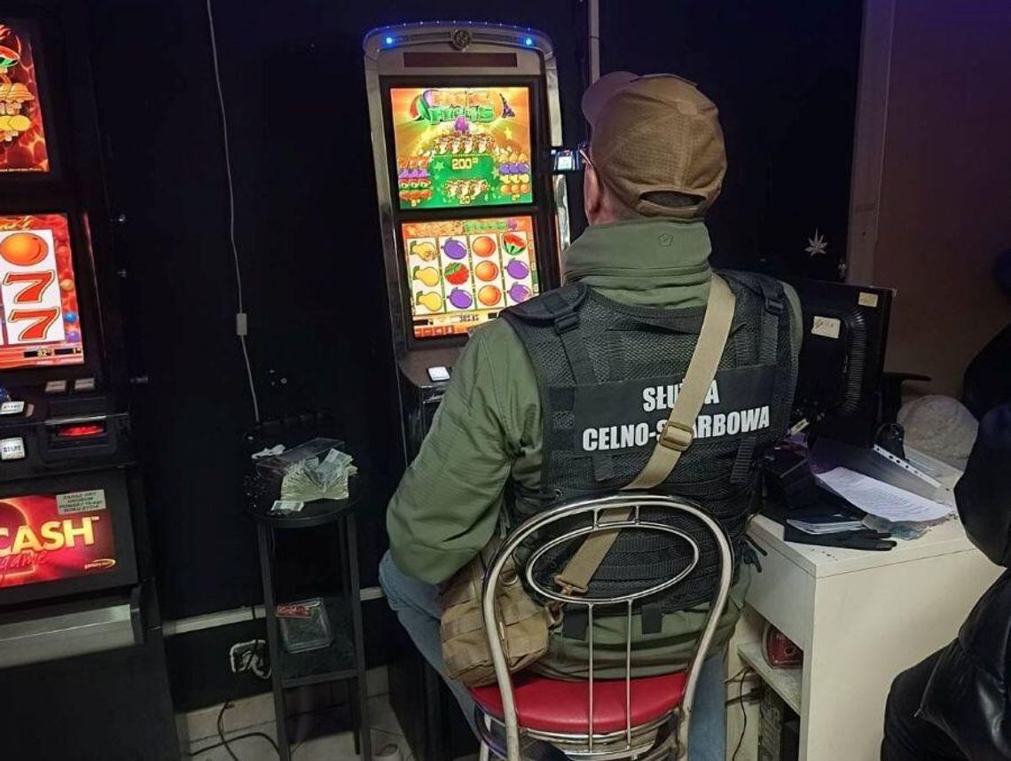 Zachodniopomorska KAS likwiduje nielegalny punkt hazardowy w centrum Szczecina