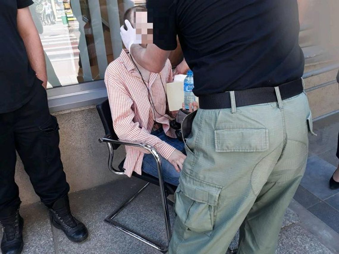 ZAWSZE GOTOWI BY NIEŚĆ POMOC! ZAWSZE GOTOWI BY NIEŚĆ POMOC!