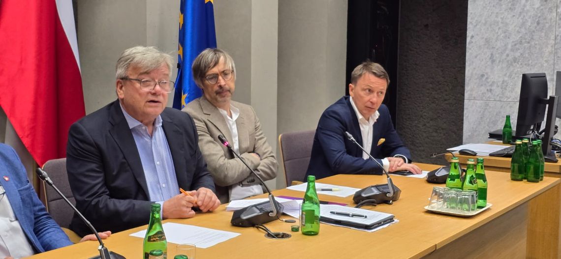 Zespół parlamentarny obradował o energetyce i elektromobilności