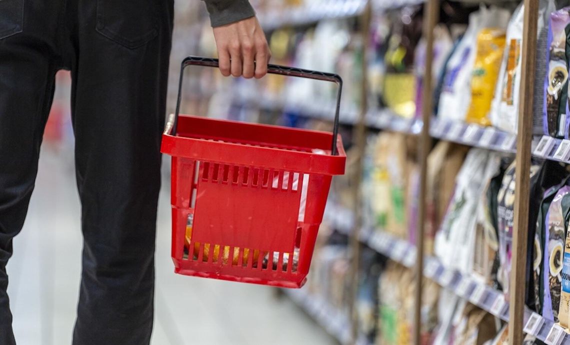 Żywność w sklepach zdrożała średnio o 2,4 proc. rdr. Ogólne zakupy mają wyższe ceny o 3,4 proc. rdr. Żywność w sklepach zdrożała średnio o 2,4 proc. rdr. Ogólne zakupy mają wyższe ceny o 3,4 proc. rdr.