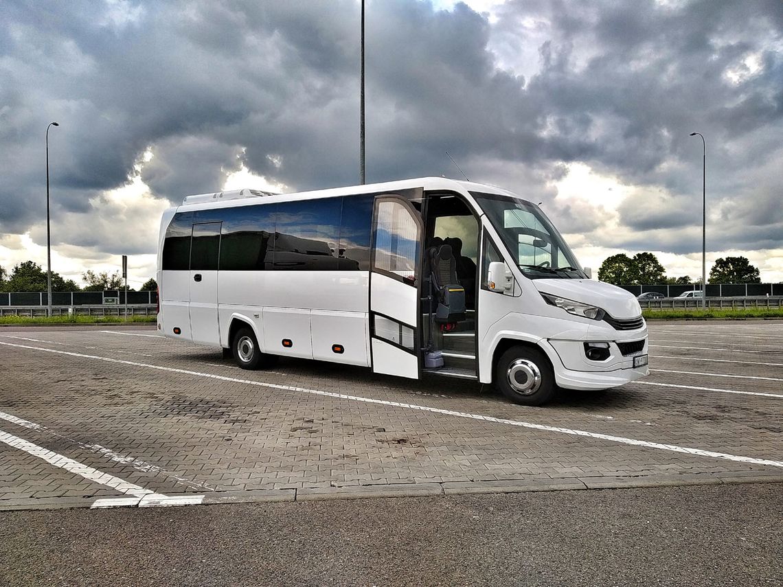 M bus Kraków - wynajem busów i autokarów