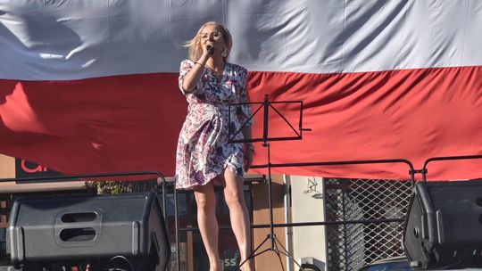 Gryficka Scena Musicalowa na Święto Flagi w Gryficach Gryficka Scena Musicalowa na Święto Flagi w Gryficach